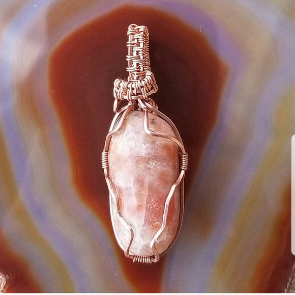 The Krystal Perspective Jewelry - Sunstone Copper Pendant ❤